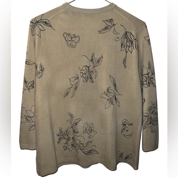 White Stag Cardigan - Picture 2 of 5